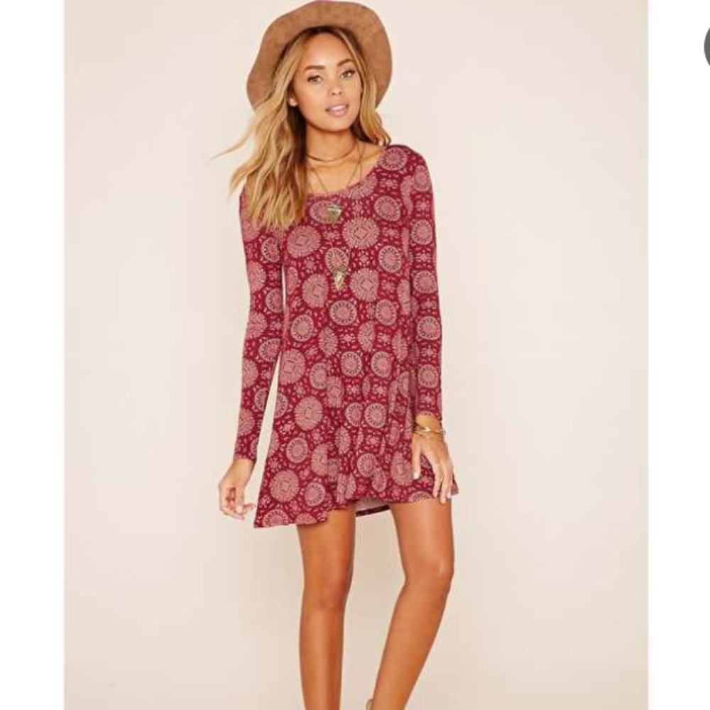 Patterned Dress - Picture 4 of 5